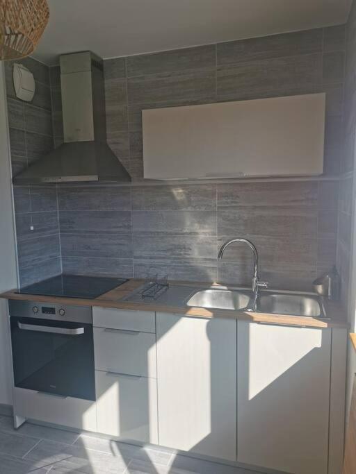 Logement Colmar Centre Avec Parking Exterior foto